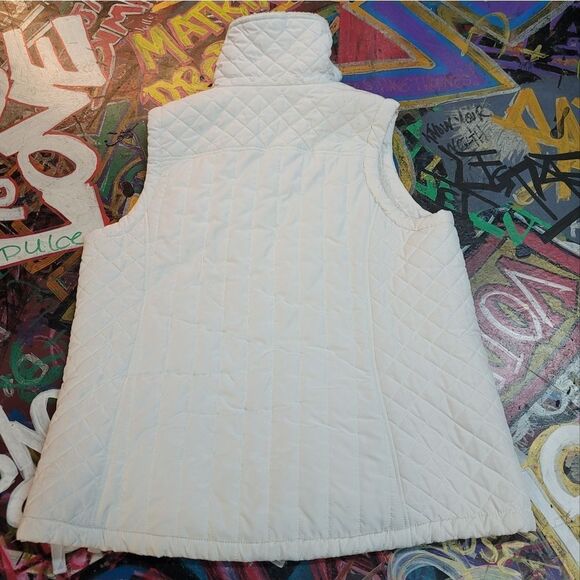 Lands' End quilted white sherpa-lined vest, size large/xl, puffer style zip up - Picture 8 of 8